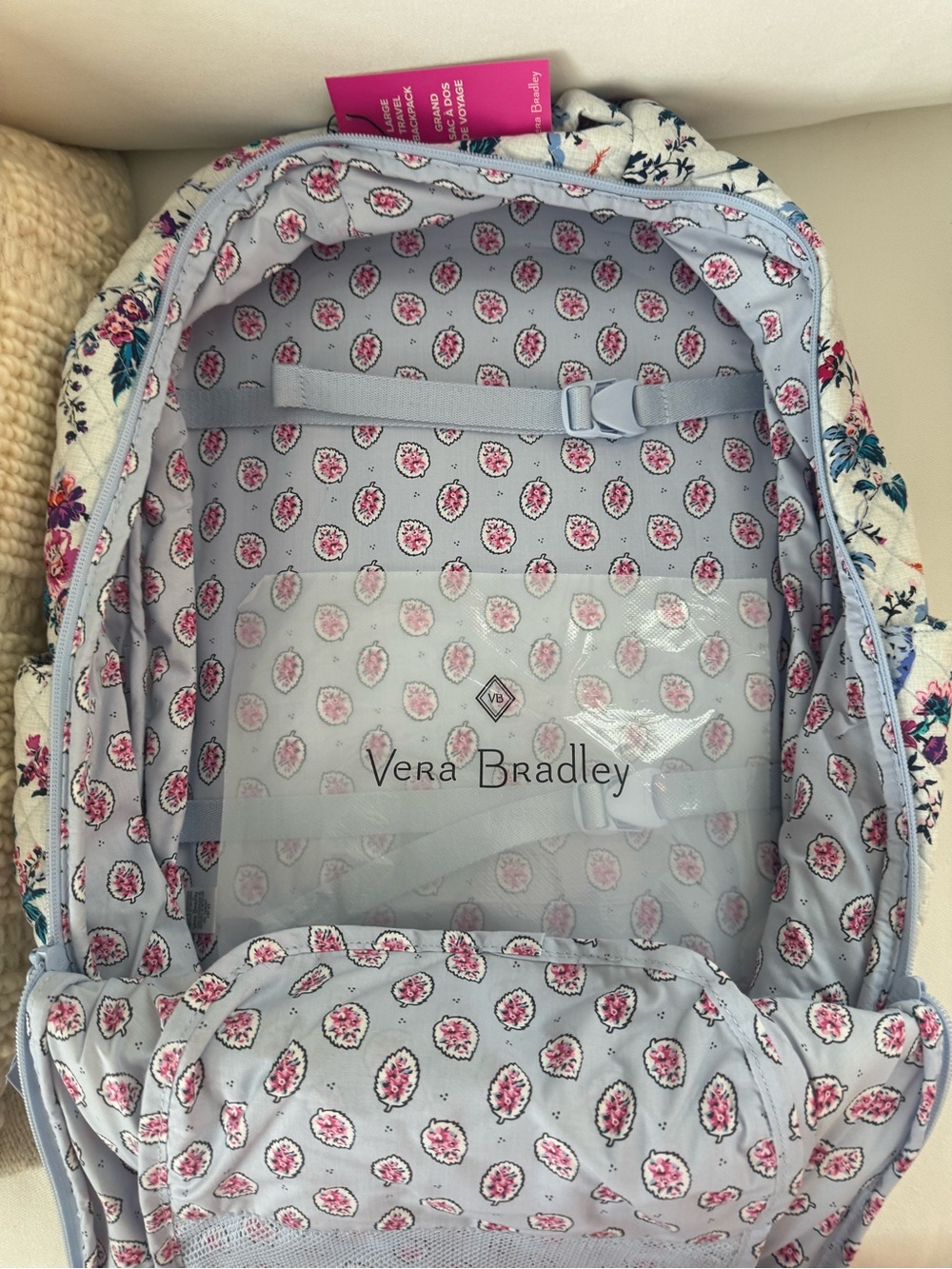 VERA BRADLEY -Cotton Large Travel Backpack Travel Bag, Magnifique Floral- NWT - Picture 3 of 16